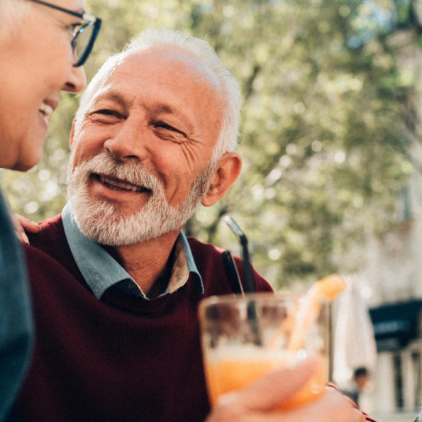 Réseau social des seniors : Comment le construire