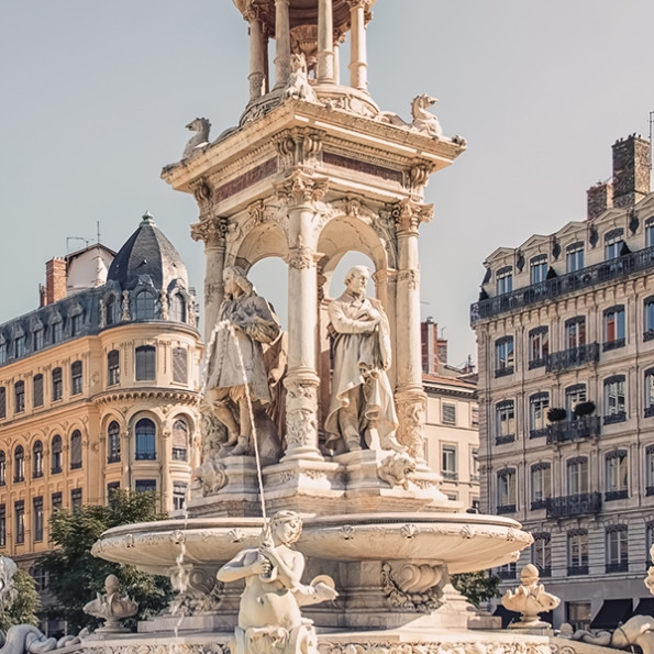 Les aides au maintien à domicile à Lyon