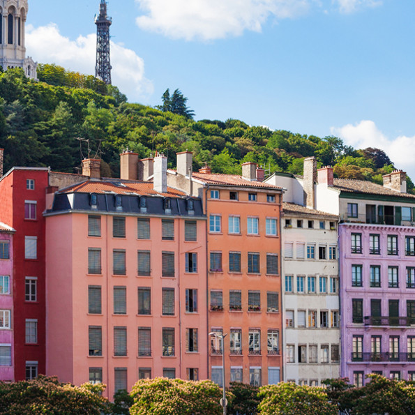 Remplacer sa baignoire par une douche senior à Lyon