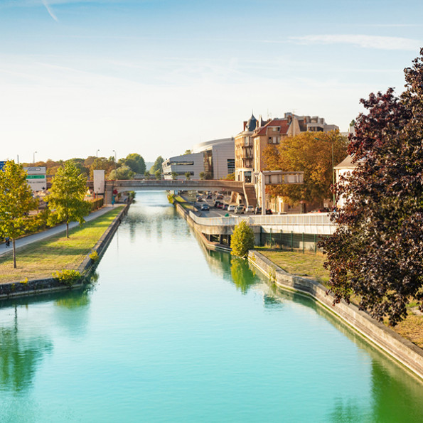 Installer une baignoire à porte à Reims